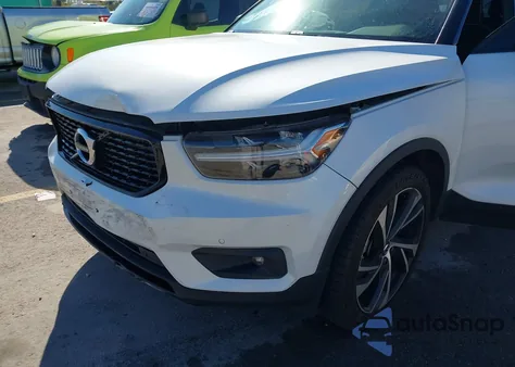 2021 Volvo Xc40 T5 R-Design from USA, damaged, VIN YV4162UM6M2402401